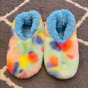 Colorful Tie-Dye Fuzzy Snoozies Slippers